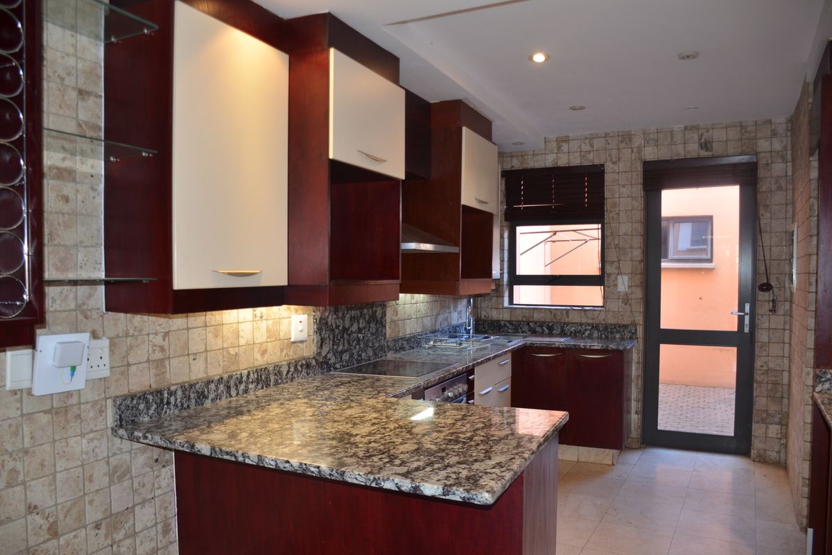 Executive One-Bedroom Studio Townhouse at Villa Abrosia in our Better Bedfordview - Photo 3