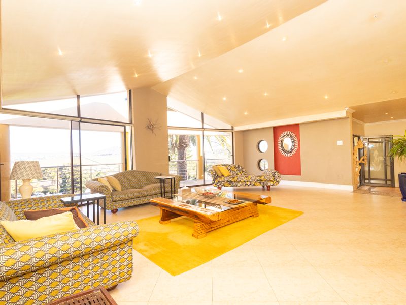 Beautiful Family Home in a Prime Position with Breathtaking Views - Photo 5