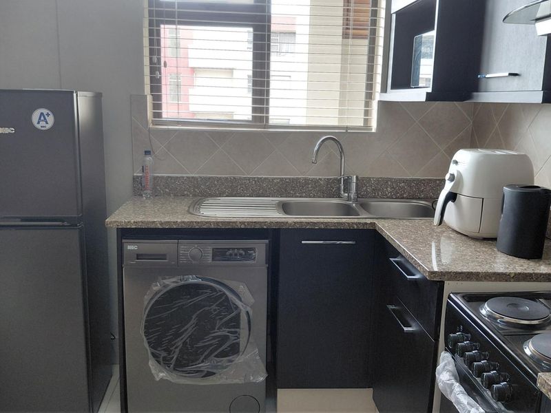 Fully Furnished Apartment with sea-views - Photo 9