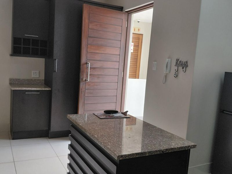 Fully Furnished Apartment with sea-views - Photo 7