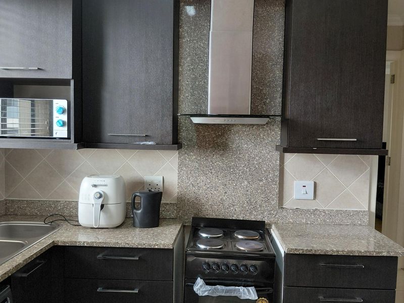 Fully Furnished Apartment with sea-views - Photo 5