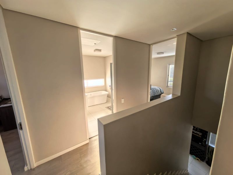 3-Bedroom Townhouse in Somerset Lakes — Open Plan Living, Pet Friendly (HOA Approval) - Photo 7