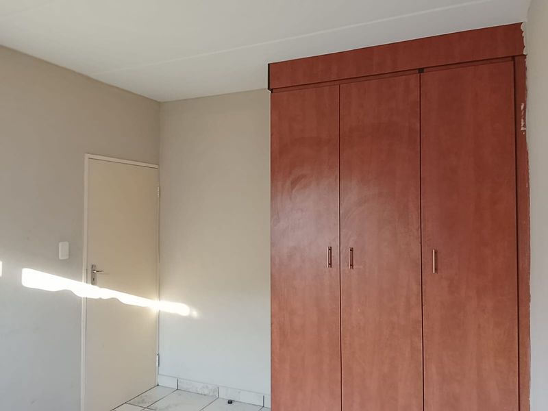 A Versatile 3-Bed, 2-Bath Ground Floor Apartment | Waterval East, Rustenburg - Photo 10