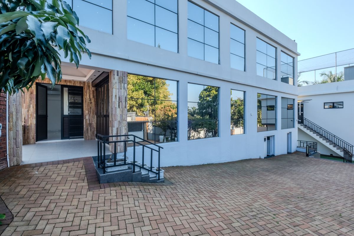 The Address of Distinction: Pure Elegance in Upper Durban North - Photo 5