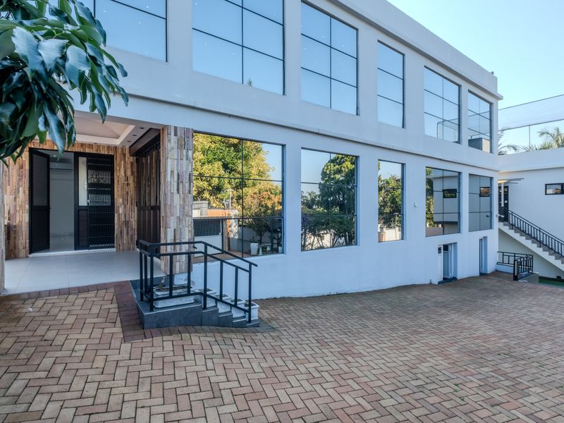 The Address of Distinction: Pure Elegance in Upper Durban North - Photo 5