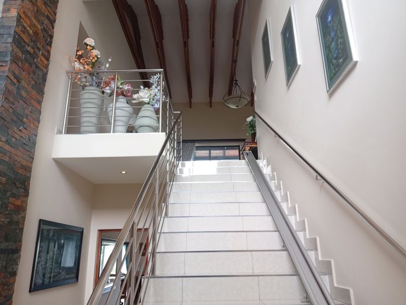 Luxurious Family Home to Rent - Photo 6