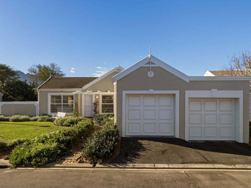 Sunlit Elegance in Oakbridge Village - Photo 1