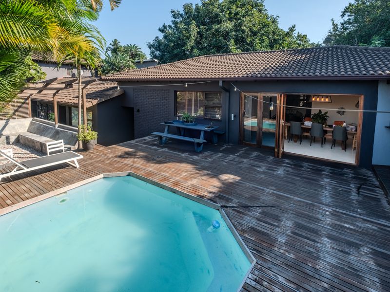 Exceptional entertainer’s dream home in prime Umhlanga - Photo 3