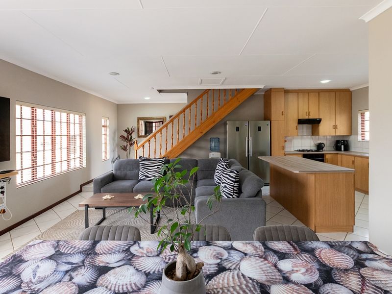 Waterfront Living at Its Best - Photo 4