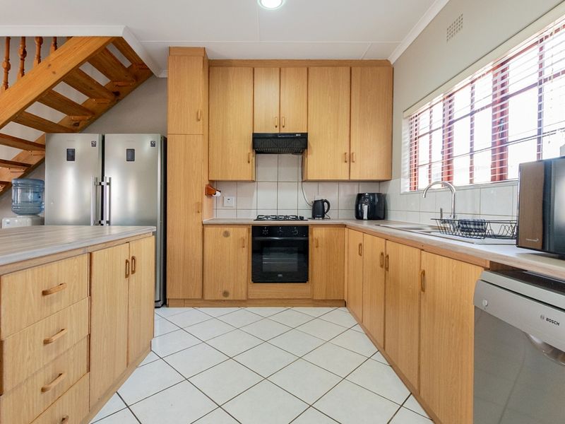 Waterfront Living at Its Best - Photo 8