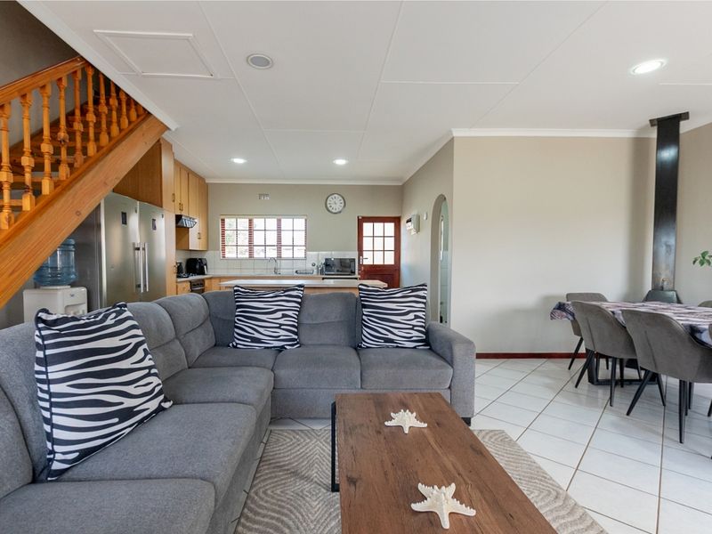Waterfront Living at Its Best - Photo 6