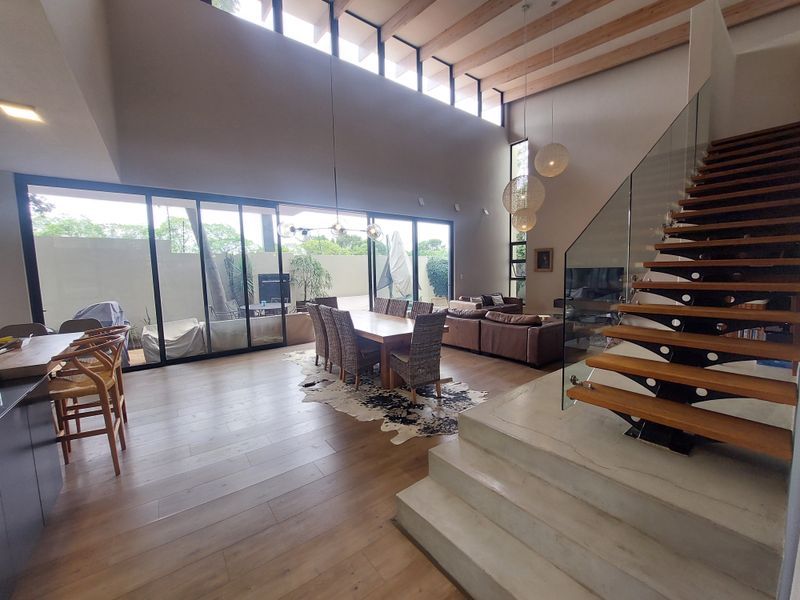 SAFE WATERKLOOF - IMPRESSIVE 4 bedroom home - Photo 7