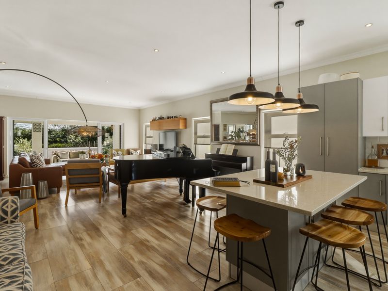 Modern Elegance Meets Winelands Living - Photo 6