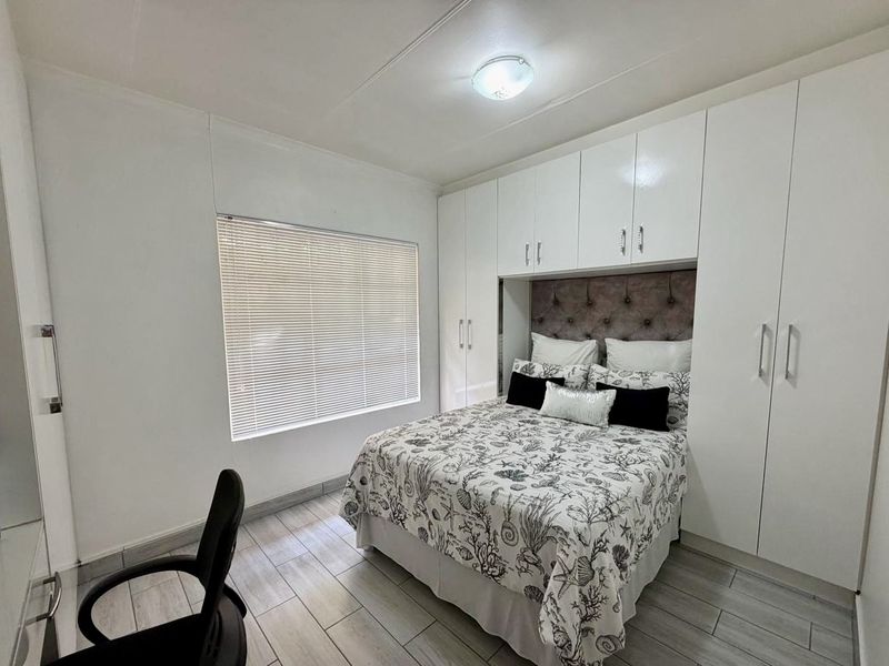 Modern Comfort Meets Convenience - Photo 6