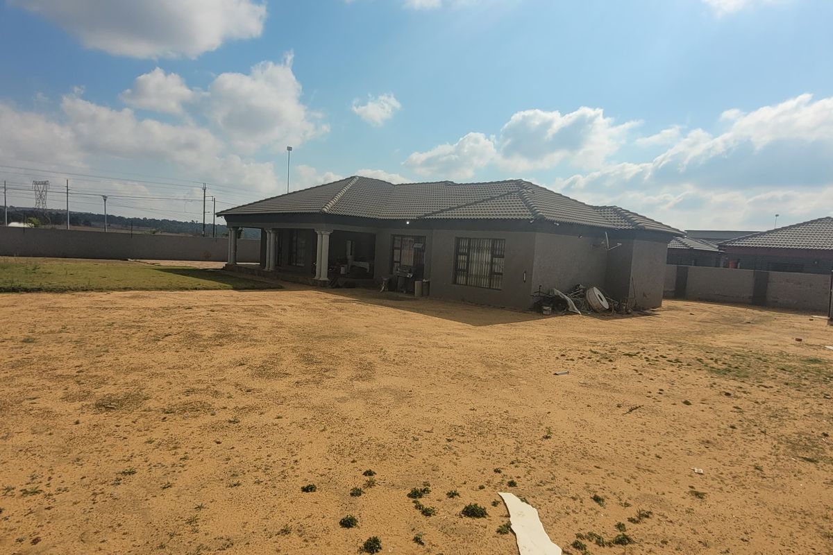Masterpiece on a huge Land! - Photo 4