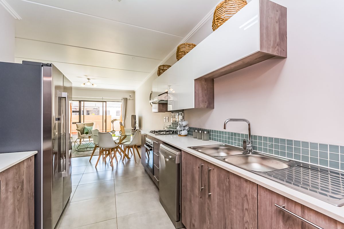 Modern 2 Bedroom Apartment for Sale in Glen Marais |Second Floor, Zero Transfer,  Lock & Go - Photo 2