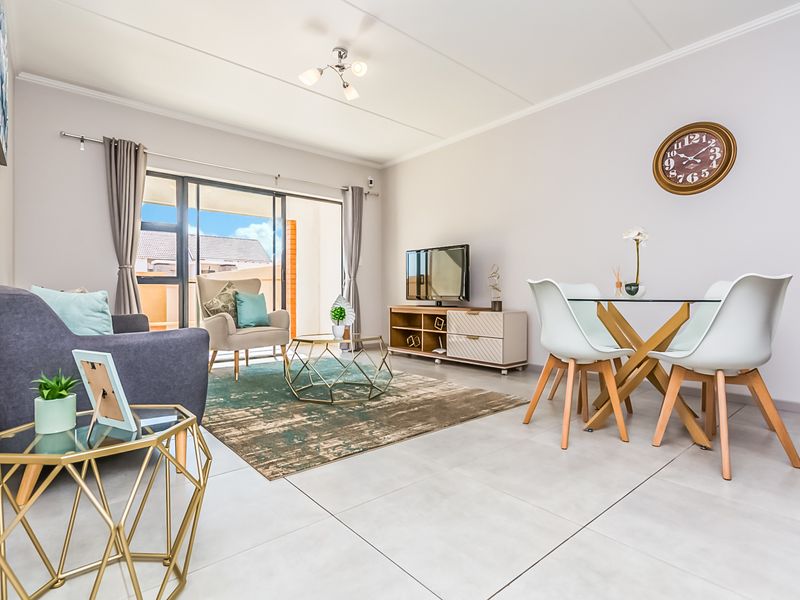Modern 2 Bedroom Apartment for Sale in Glen Marais |Second Floor, Zero Transfer,  Lock & Go - Photo 10