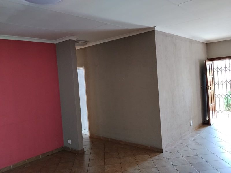 Secure Estate Living at Its Best! - Photo 3