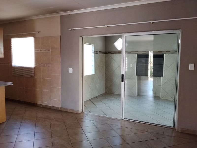Secure Estate Living at Its Best! - Photo 5