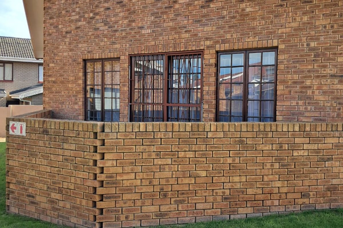 Townhouse For Sale In Hartenbos - Photo 5