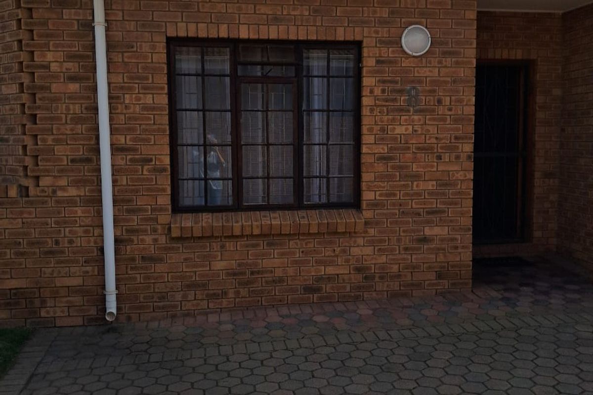 Townhouse For Sale In Hartenbos - Photo 3