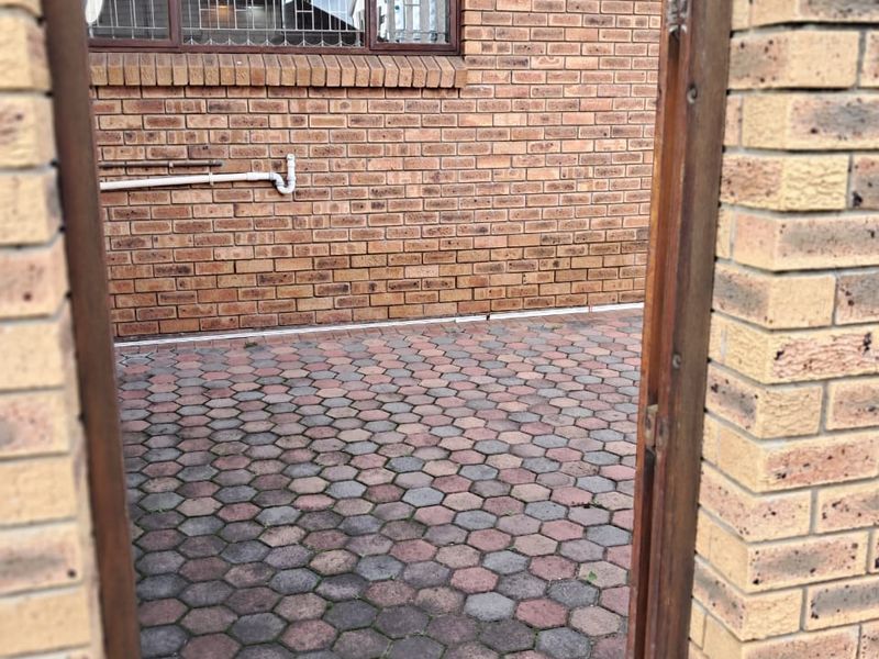 Townhouse For Sale In Hartenbos - Photo 10