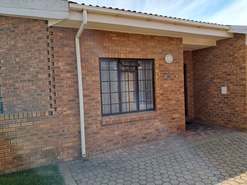Townhouse For Sale In Hartenbos - Photo 6
