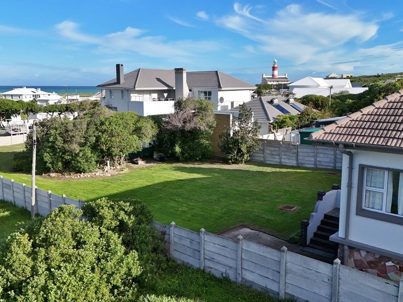 Wonderful Location full of Potential! - Photo 5