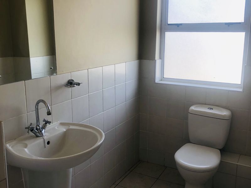 1-Bedroom Apartment Available in De Fonteine - Photo 8