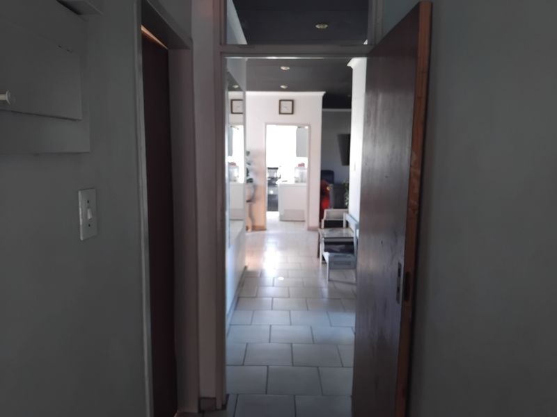 4 Bedroom family home for sale - Photo 7