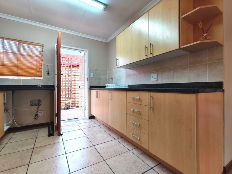2 Bedroom Townhouse in The Reeds - Photo 9