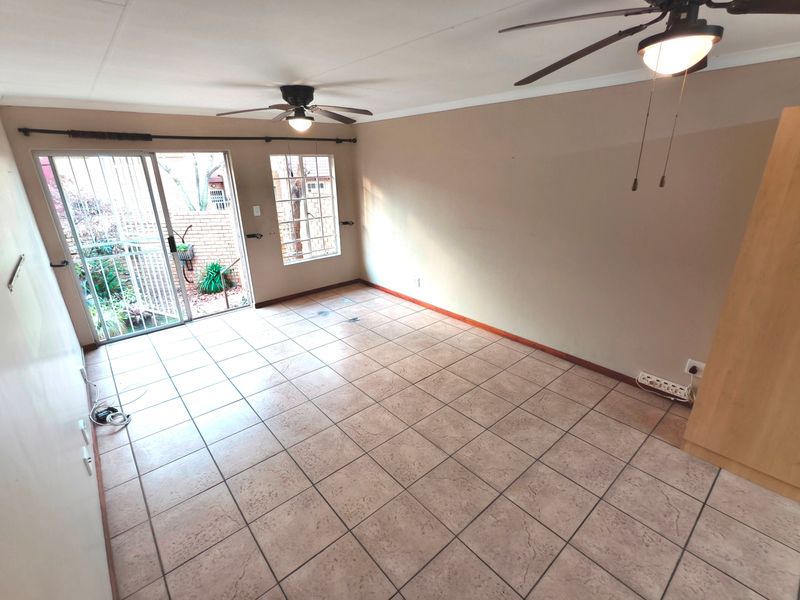 2 Bedroom Townhouse in The Reeds - Photo 6