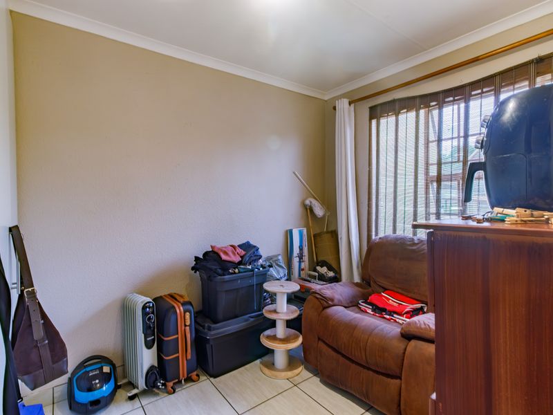 2 Bedroom at Rosewood Complex - Photo 7