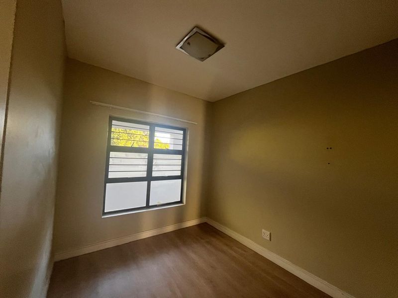 1 Bed  Apartment 3rd Floor  for rent at The Link - Photo 9