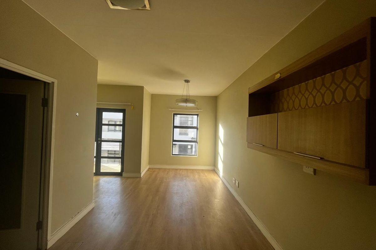 1 Bed  Apartment 3rd Floor  for rent at The Link - Photo 4