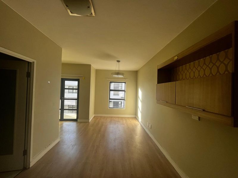1 Bed  Apartment 3rd Floor  for rent at The Link - Photo 4