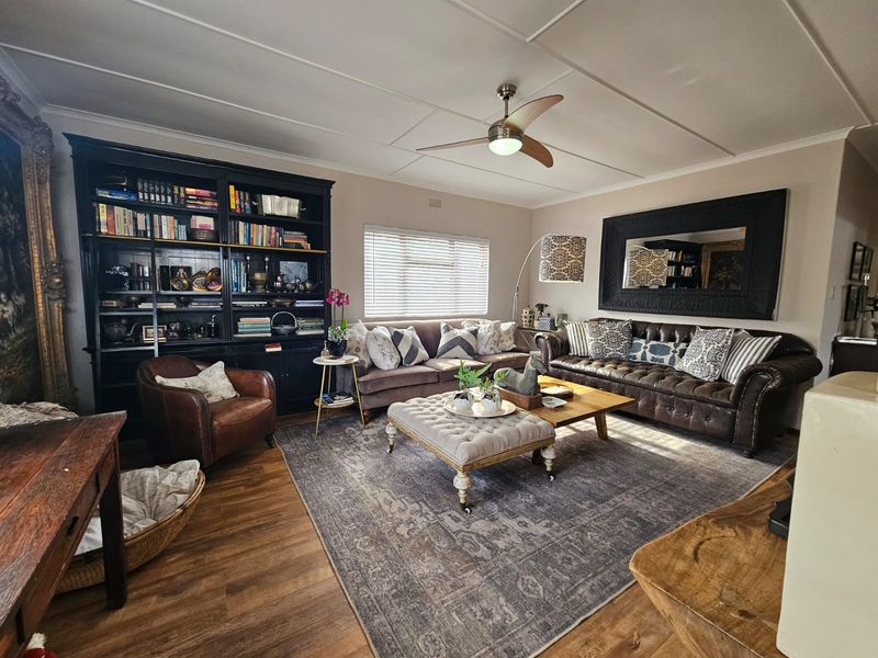 Neat, Move-in Ready Family Home with Charming Appeal - Photo 5