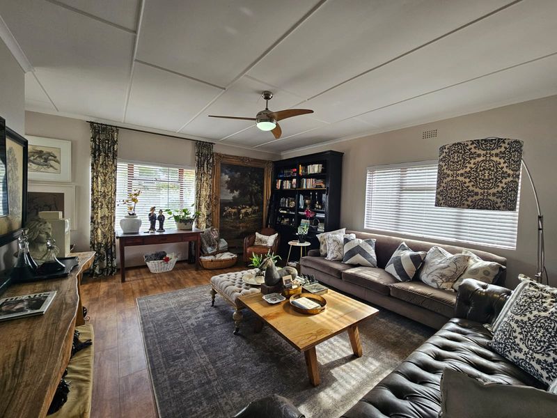 Neat, Move-in Ready Family Home with Charming Appeal - Photo 4