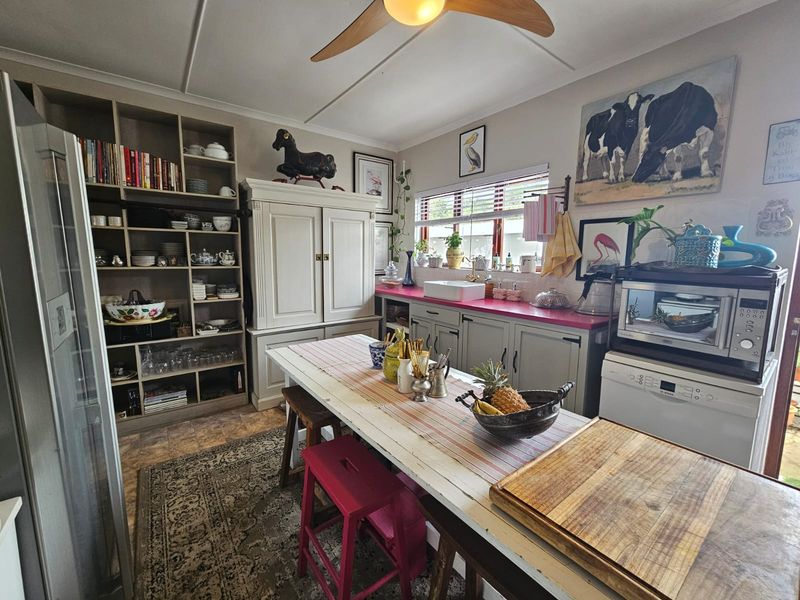 Neat, Move-in Ready Family Home with Charming Appeal - Photo 8