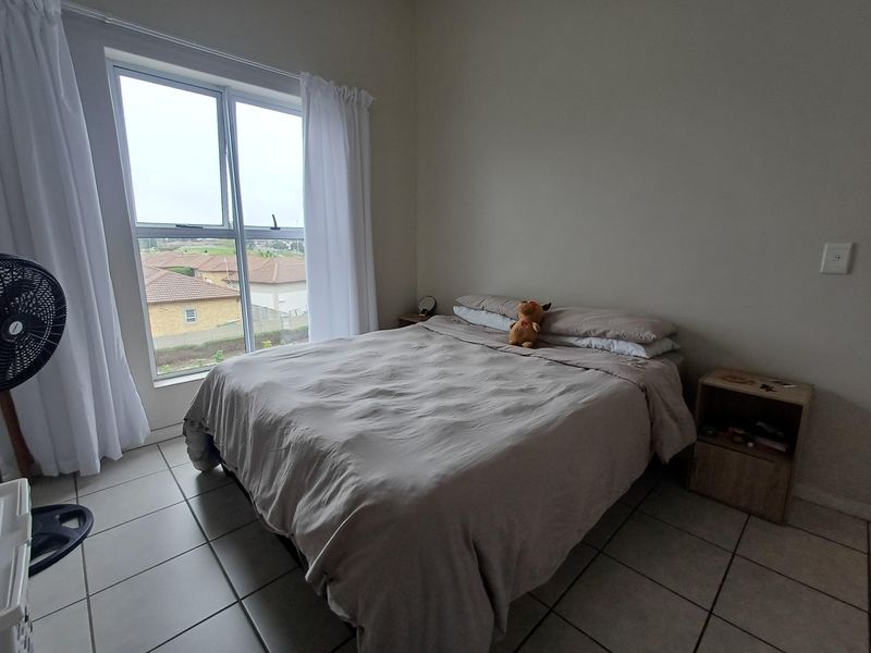 Sunny 2-Bedroom Apartment to Rent in Blackstone, Sonkring, Brackenfell - Photo 7