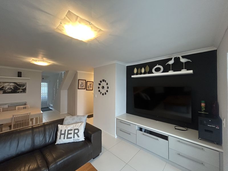 Fully Furnished 2-Bed Duplex with Ocean Views | Secure Big Bay Estate - Photo 10