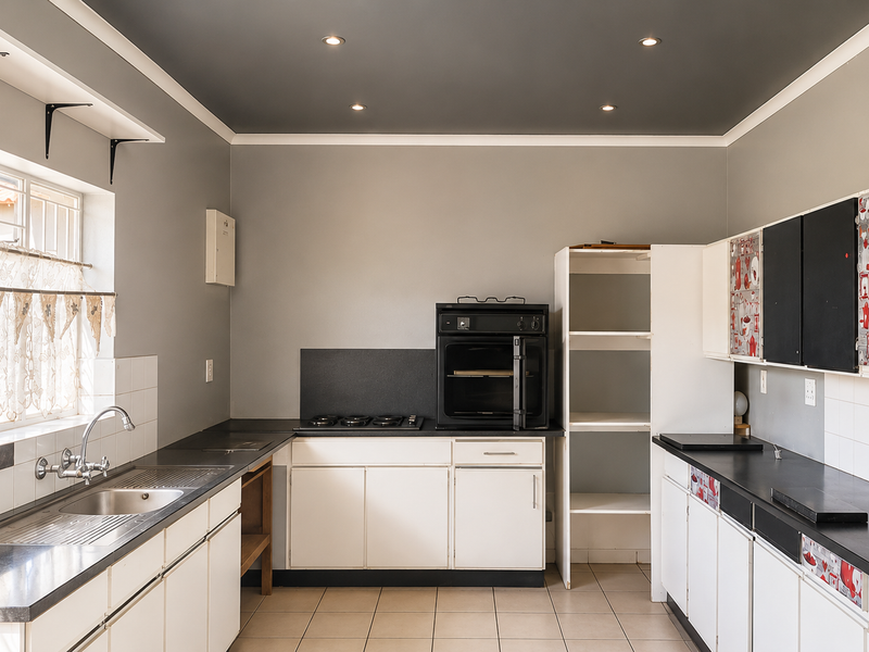 Neat and Spacious - Photo 3