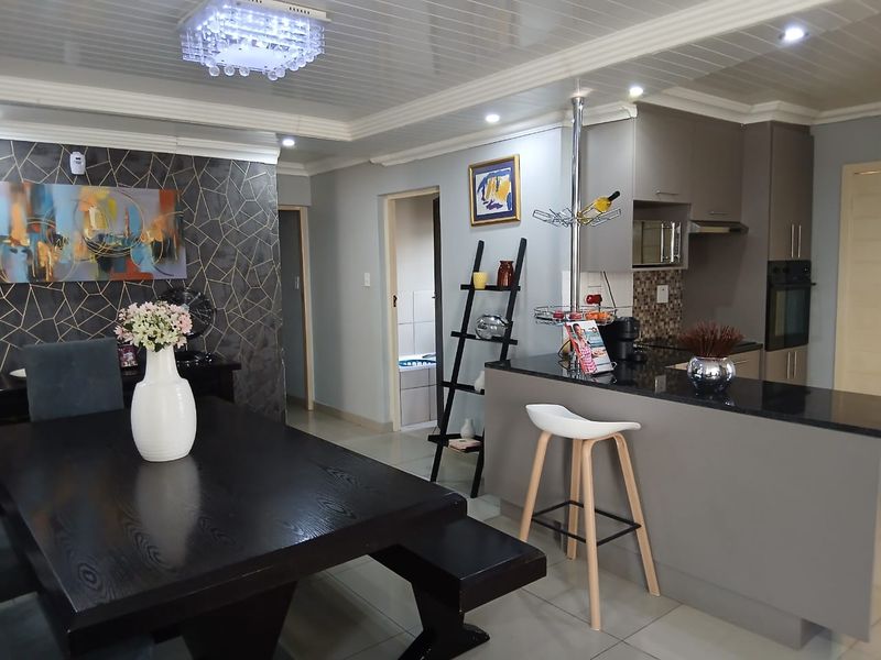 Your dream family home awaits in Glenway Estate - Photo 6