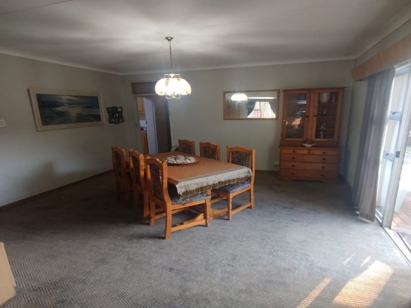 Freehold For Sale In Bloemfontein - Photo 4
