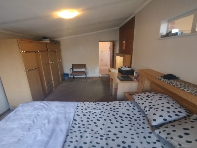 Freehold For Sale In Bloemfontein - Photo 10