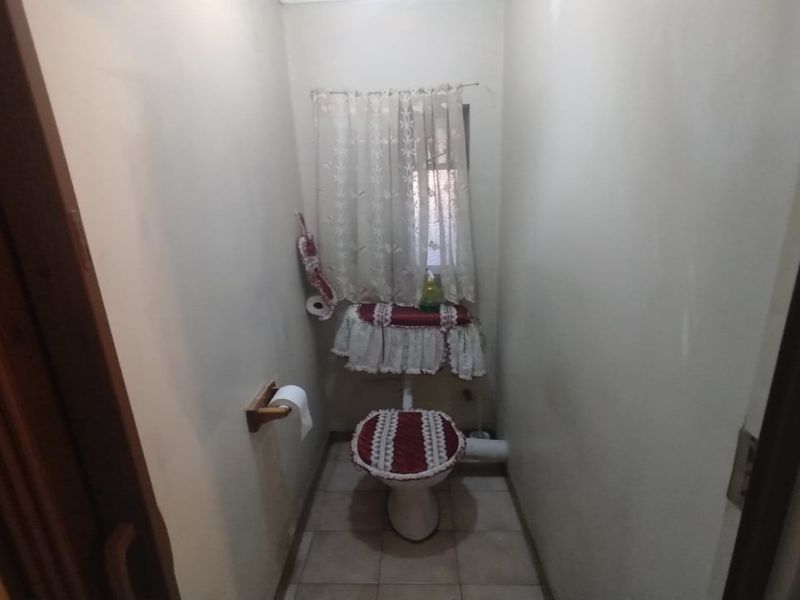 Freehold For Sale In Bloemfontein - Photo 9