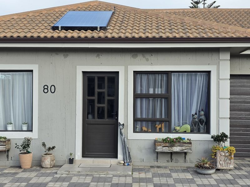 Smart design. Eco-friendly living. The perfect secure lock-up-and-go. - Photo 2