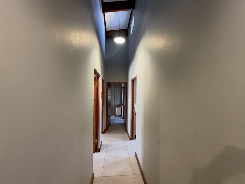 Modern 3 Bedroom Home in Mont Acres Estate - Photo 8
