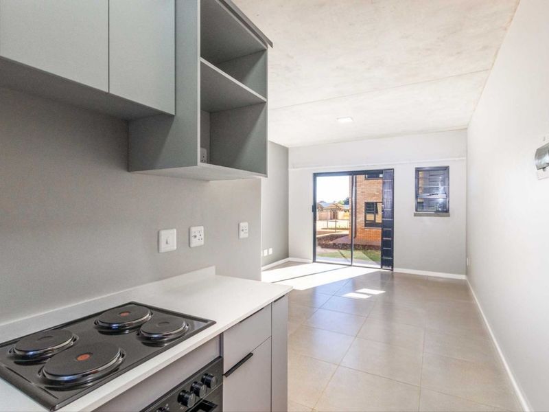 LAST REMAINING 45 SQM UNITS – Brand-New 2-Bedroom Apartments from R807,000 | 12-Month Levy Cashback - Photo 10