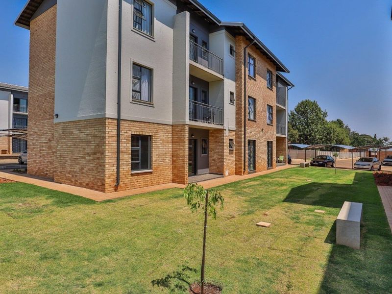 LAST REMAINING 45 SQM UNITS – Brand-New 2-Bedroom Apartments from R807,000 | 12-Month Levy Cashback - Photo 8